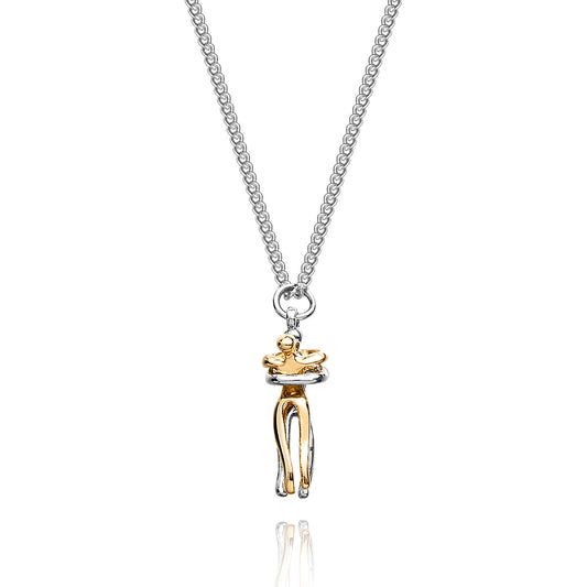 Trendy Hug Pendant Necklace for Women – Romantic Gift